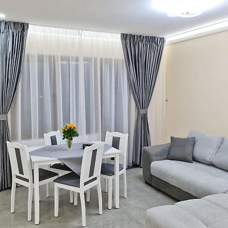 Apartament Lexannona Buşteni Eksteriør billede