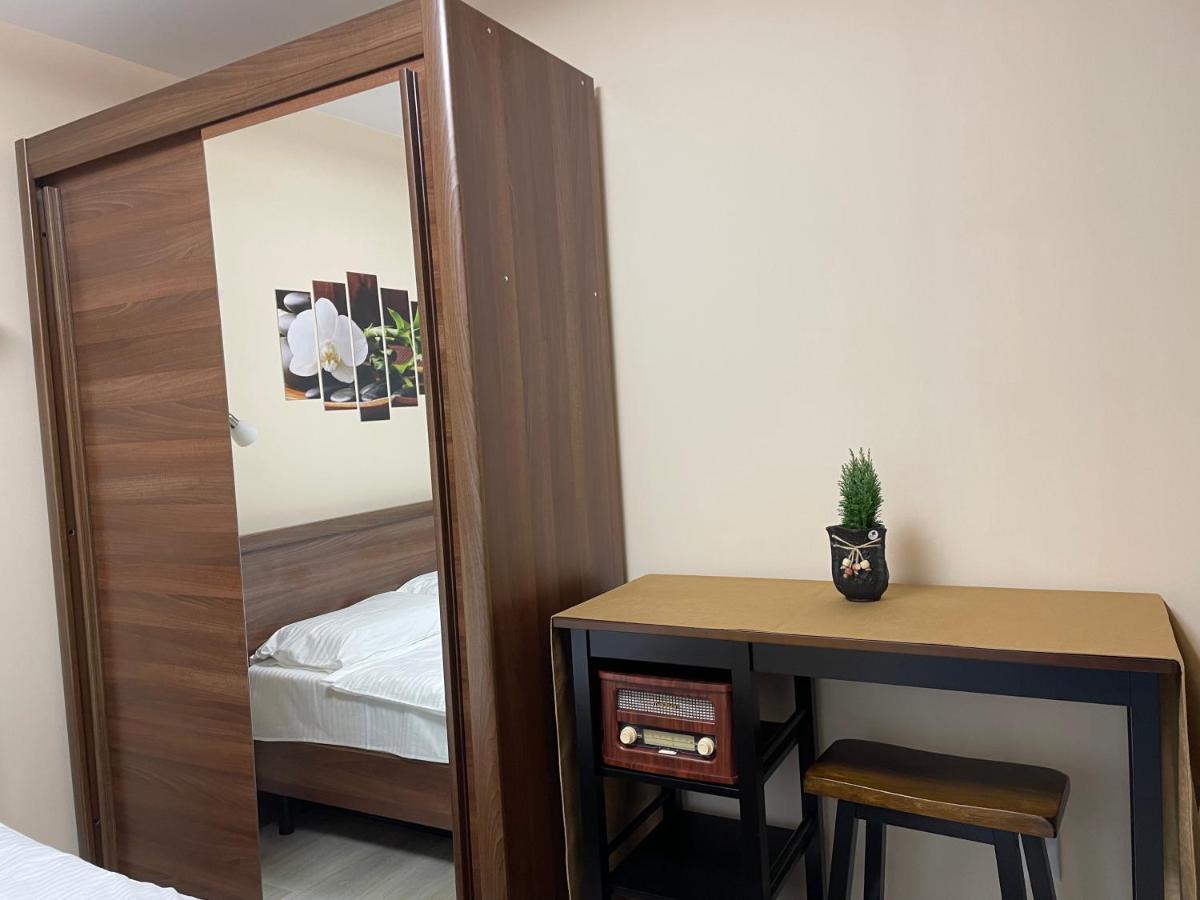 Apartament Lexannona Buşteni Eksteriør billede