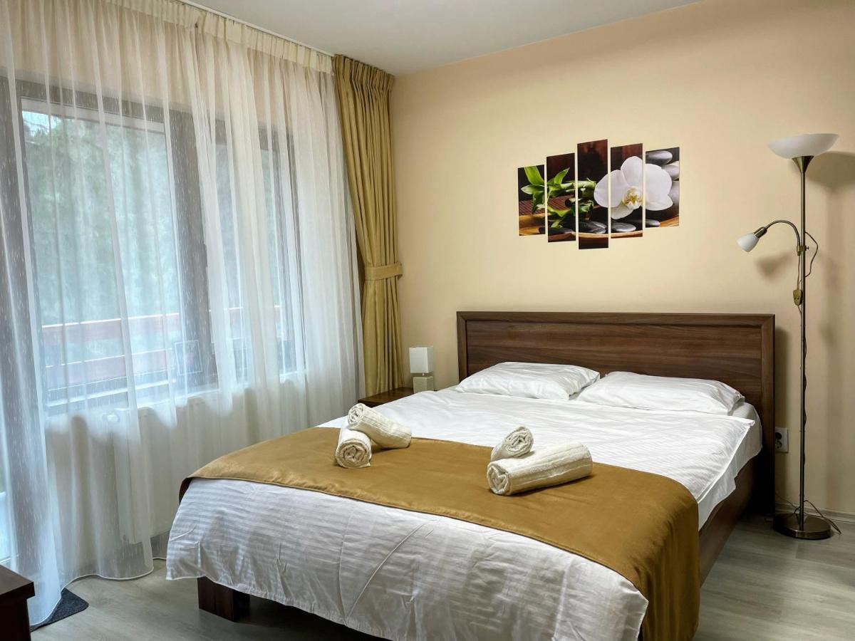 Apartament Lexannona Buşteni Eksteriør billede