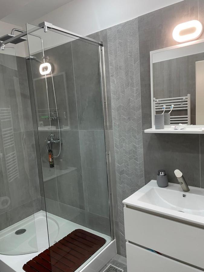 Apartament Lexannona Buşteni Eksteriør billede